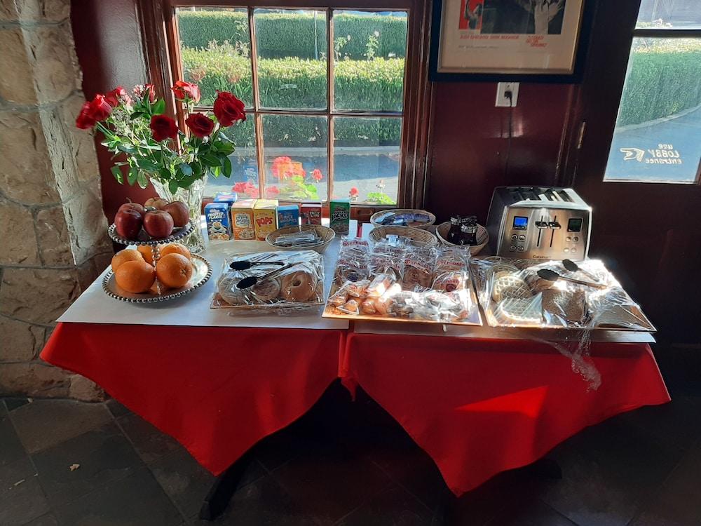 Glen Tavern Inn Санта Паула Екстериор снимка